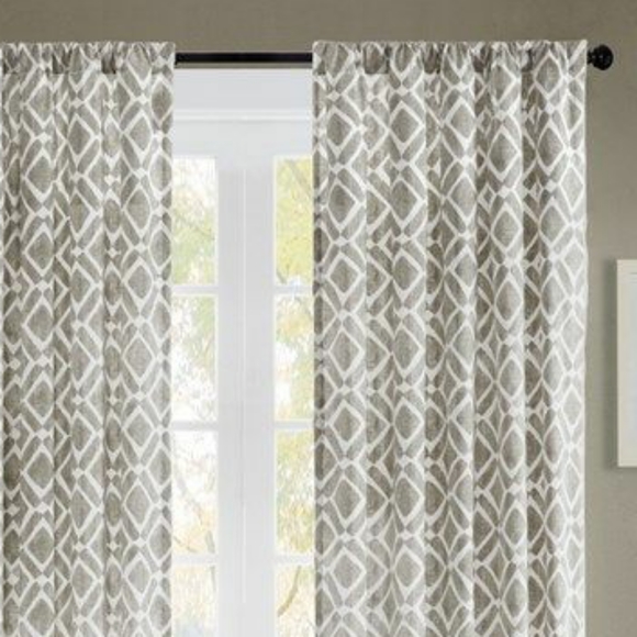 🆕️ 1 LEFT! Madison Park Delray Diamond Window Curtain - Picture 2 of 3